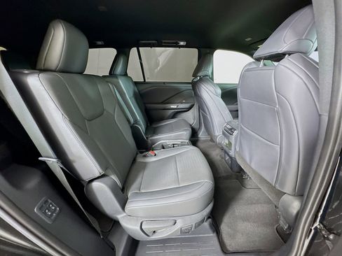 Used 2024 Lexus TX 500h AWD w/ Technology Package image 30