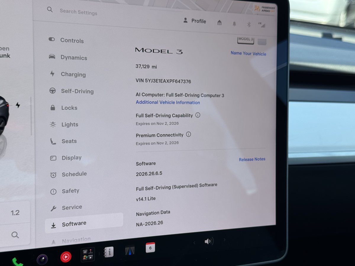 Used 2023 Tesla Model 3 Standard Range RWD image 31