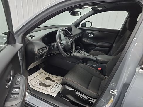 Used 2024 Honda HR-V Sport image 29