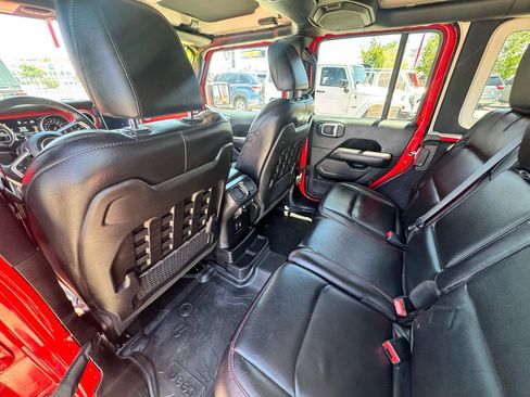 Used 2018 Jeep Wrangler Unlimited Rubicon AWD/4WD image 19