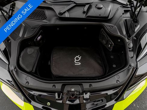 Used 2025 Lamborghini Revuelto AWD/4WD image 32