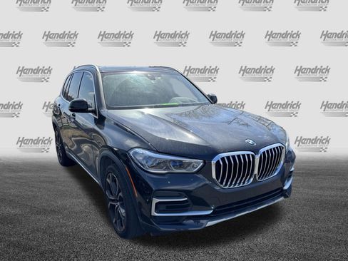 Certified 2023 BMW X5 sDrive40i w/ Executive Package image 2