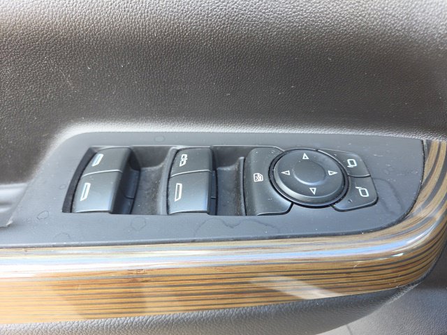 Used 2023 GMC Acadia SLE FWD image 28