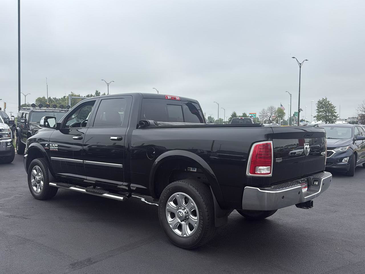 Used 2015 RAM 2500 Laramie w/ Convenience Group AWD/4WD image 3