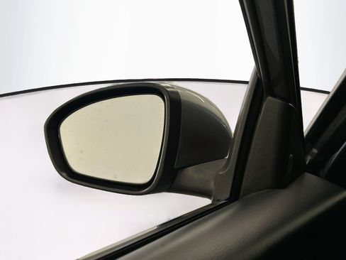 Used 2025 Nissan Sentra S FWD image 16