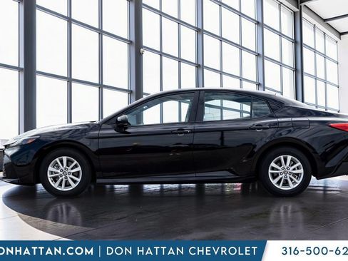 Used 2025 Toyota Camry LE FWD image 2
