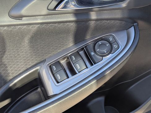 Used 2023 Chevrolet Malibu LT image 28