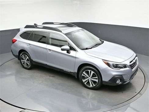 Used 2019 Subaru Outback 2.5i Limited w/ Popular Package #2 image 43