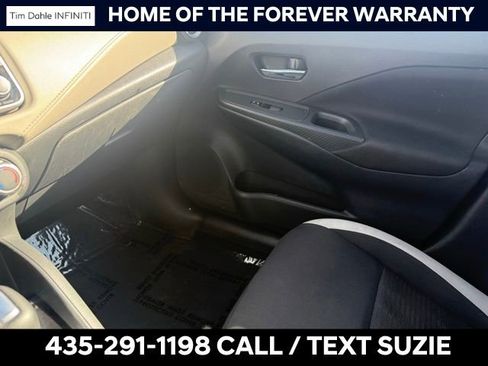 Used 2021 Nissan Versa SV image 10