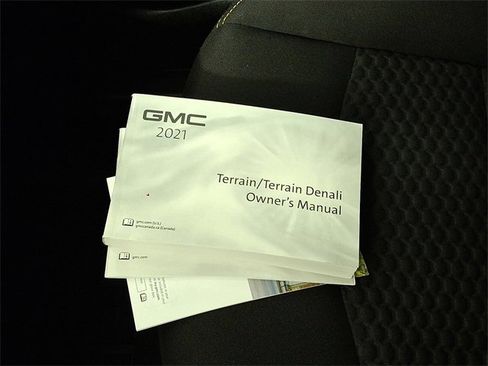 Used 2021 GMC Terrain SLE w/ LPO, Floor Liner Package image 25
