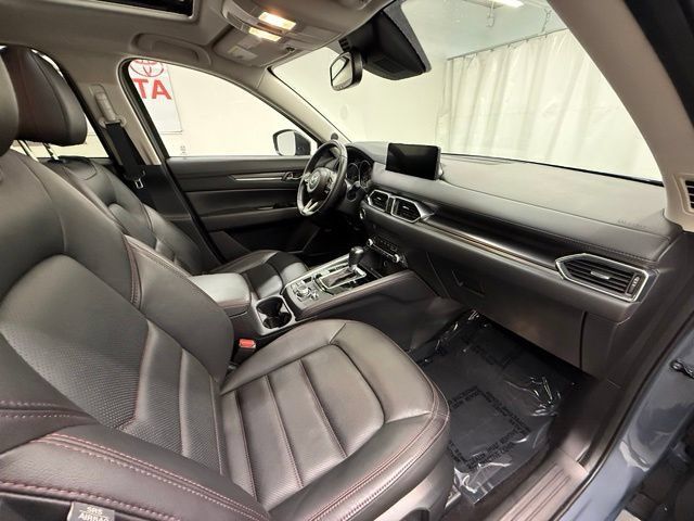 Used 2025 MAZDA CX-5 Carbon Edition AWD/4WD image 9