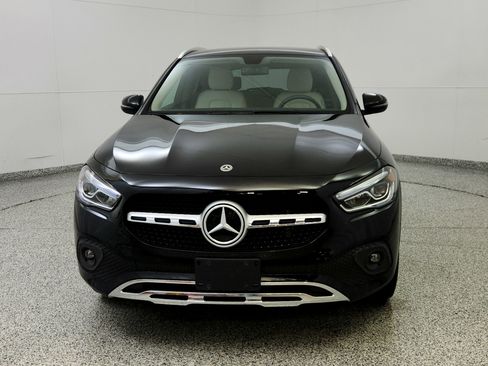Used 2023 Mercedes-Benz GLA 250 4MATIC w/ Premium Package image 2