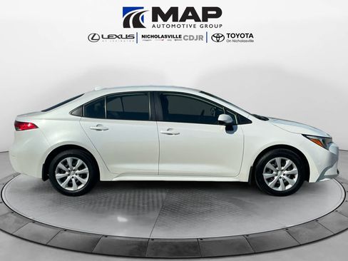 Used 2025 Toyota Corolla LE FWD image 6