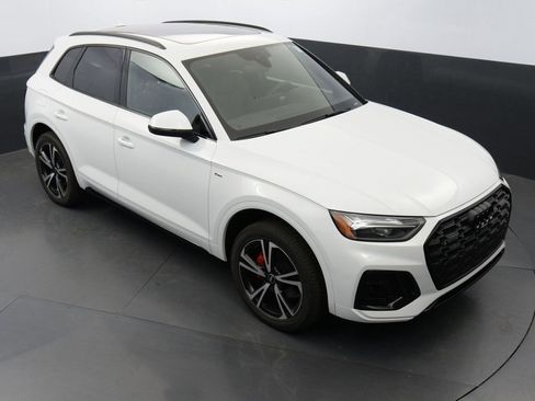 Certified 2025 Audi Q5 2.0T Premium Plus w/ Premium Plus Package image 48