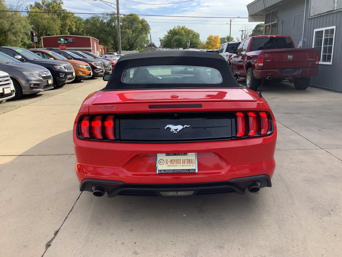 Used 2022 Ford Mustang Premium RWD image 7
