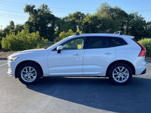 Used 2020 Volvo XC60 T5 Momentum w/ Protection Package Premier AWD/4WD image 4