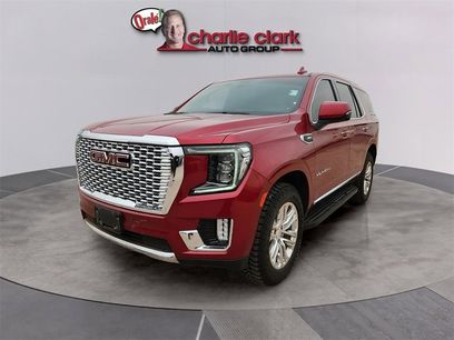 Used 2022 GMC Yukon SLT w/ SLT Premium Package