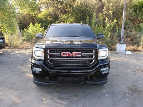 Used 2017 GMC Sierra 1500 SLE w/ SLE Value Package RWD image 2
