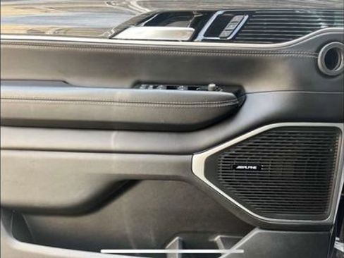 Used 2022 Jeep Wagoneer Series III image 21