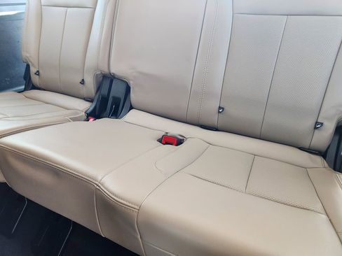 Used 2024 Ford Expedition Max XLT image 30