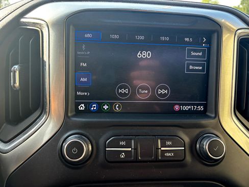 Used 2020 Chevrolet Silverado 2500 LT w/ Fleet Comfort Package image 33