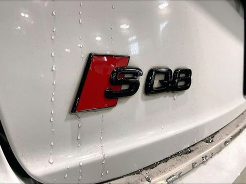 Used 2022 Audi SQ8 Prestige image 8