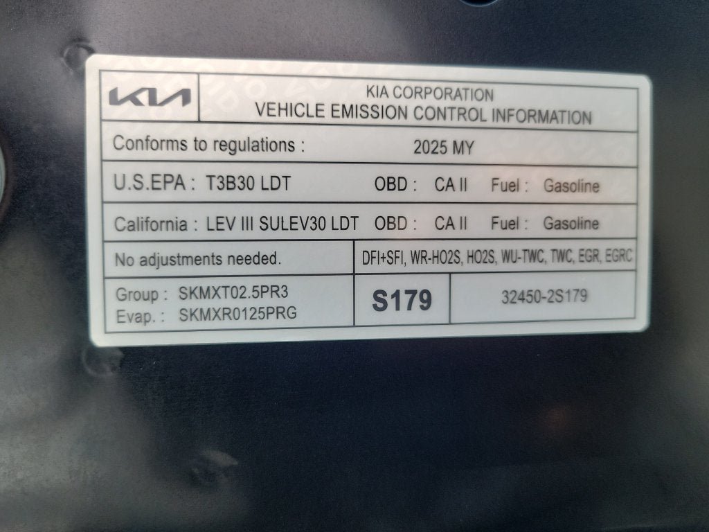 Used 2025 Kia Sportage EX w/ Premium Package FWD image 34