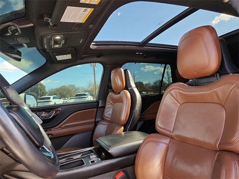 Used 2022 Lincoln Aviator Reserve w/ Equipment Group 201A image 14