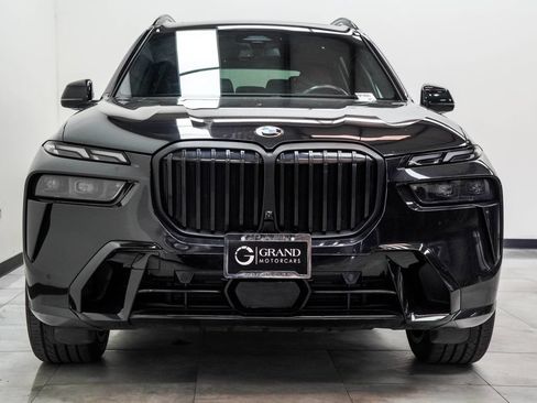 Used 2023 BMW X7 xDrive40i w/ M Sport Package AWD/4WD image 6