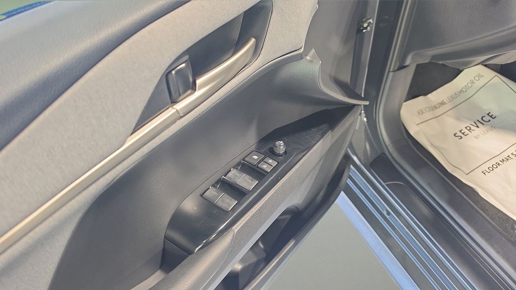 Used 2025 Toyota Camry LE w/ Convenience Package FWD image 13