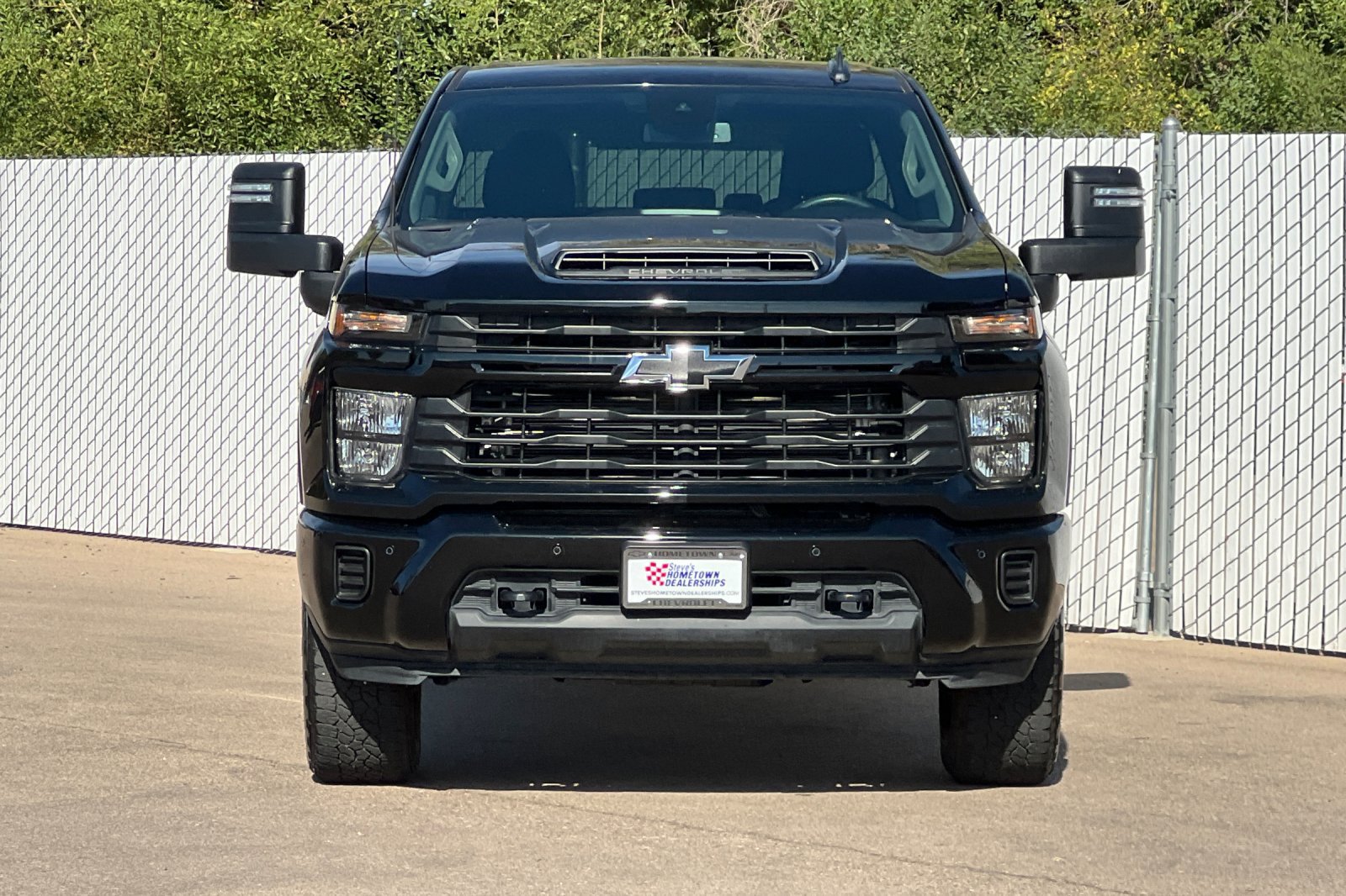 Used 2025 Chevrolet Silverado 2500 Custom w/ Custom Value Package AWD/4WD image 6