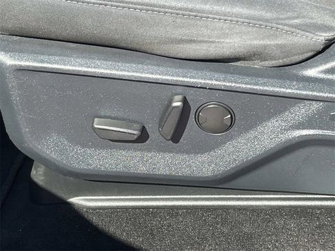 Used 2022 Ford F150 XLT w/ Equipment Group 302A High image 11