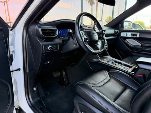 Used 2020 Ford Explorer ST w/ Premium Technology Package AWD/4WD image 40