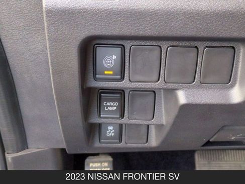 Used 2023 Nissan Frontier SV w/ Midnight Edition Package image 21