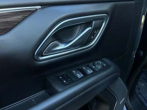 Used 2022 Chevrolet Tahoe Z71 AWD/4WD image 11