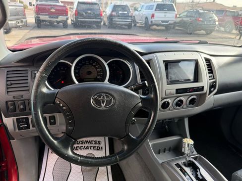 Used 2009 Toyota Tacoma w/ SR5 & TRD Off-Road Packages image 11