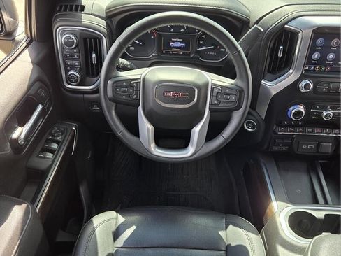 Used 2022 GMC Sierra 1500 SLT w/ SLT Premium Plus Package AWD/4WD image 14