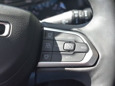 Used 2025 Jeep Compass Limited AWD/4WD image 15
