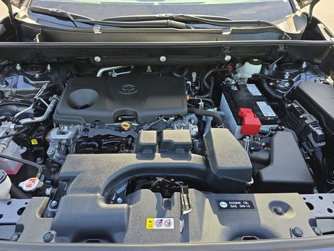 Used 2023 Toyota RAV4 XLE w/ Convenience Package image 32