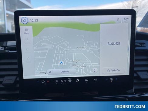 Used 2023 Ford Transit 350 XLT image 25