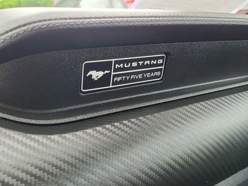 Used 2020 Ford Mustang Coupe RWD image 22