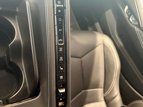 Used 2021 Chevrolet Corvette Stingray Preferred Cpe w/ Battery Protection Package RWD image 27