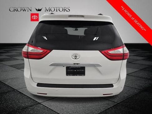 Used 2017 Toyota Sienna Limited Premium AWD/4WD image 5