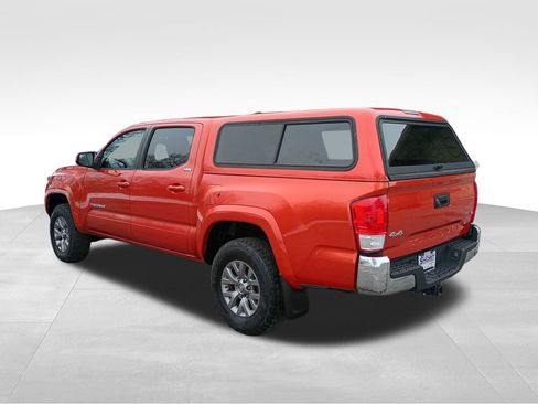 Used 2016 Toyota Tacoma 4x4 Double Cab image 3