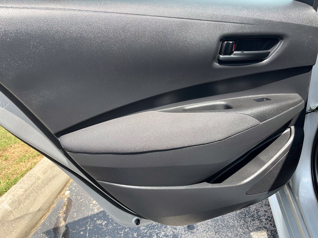 Used 2022 Toyota Corolla LE FWD image 28