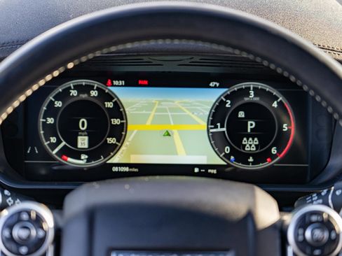 Used 2018 Land Rover Discovery HSE Luxury image 19