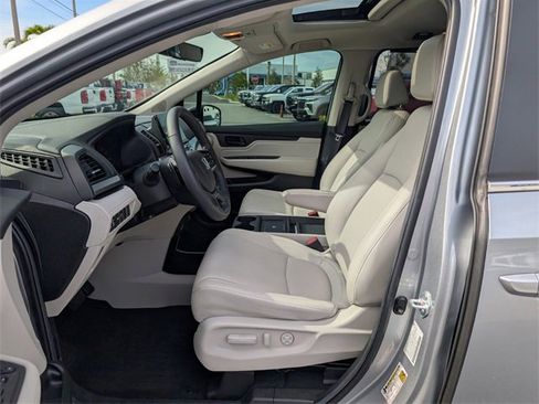 Used 2026 Honda Odyssey EX-L image 5