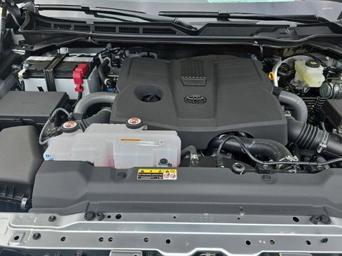 New 2026 Toyota Tundra Platinum AWD/4WD image 30
