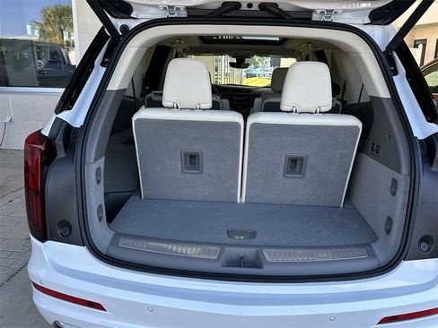 New 2025 Cadillac XT6 Premium Luxury w/ Technology Package image 29