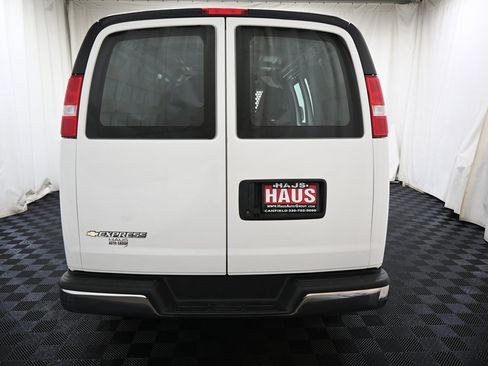 Used 2023 Chevrolet Express 2500 w/ Driver Convenience Package image 9